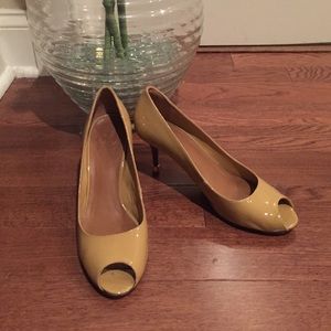 - FINAL PRICE - Tory Burch Heels