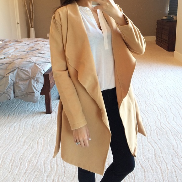 Jackets & Blazers - Open draped camel coat