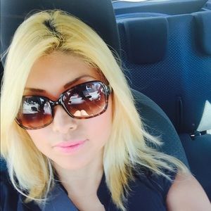 Meet your Posher, Jessica