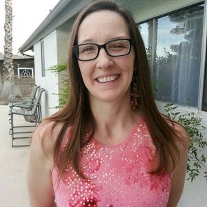 Meet your Posher, Stacy