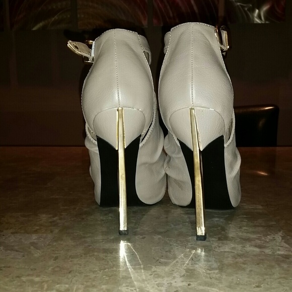 Privileged - Picture 3 of 4