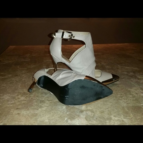 Privileged - Picture 4 of 4