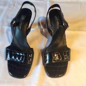 Cute. Black Heels made in Italy