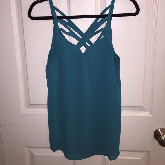 Teal detailed polyester tank