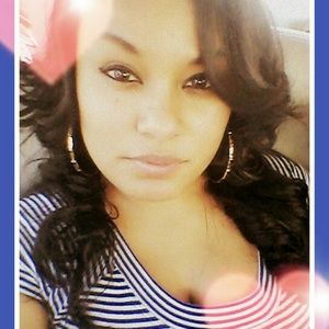 Meet your Posher, Daniela