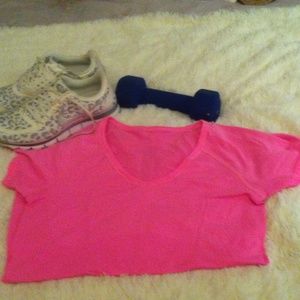 Like new hot pink top!