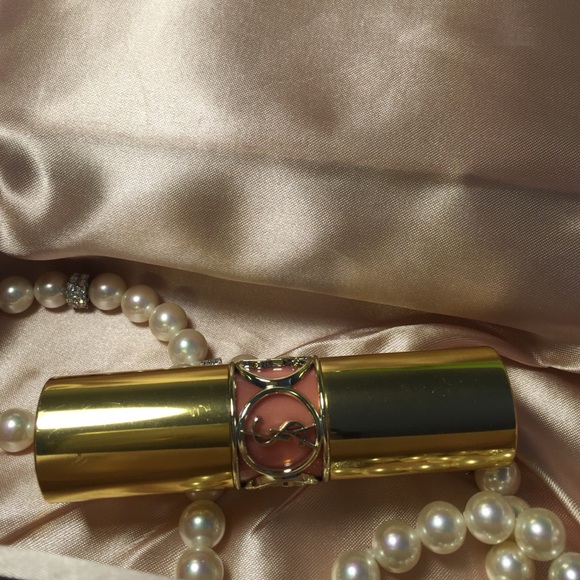 YSL rouge volupte shine