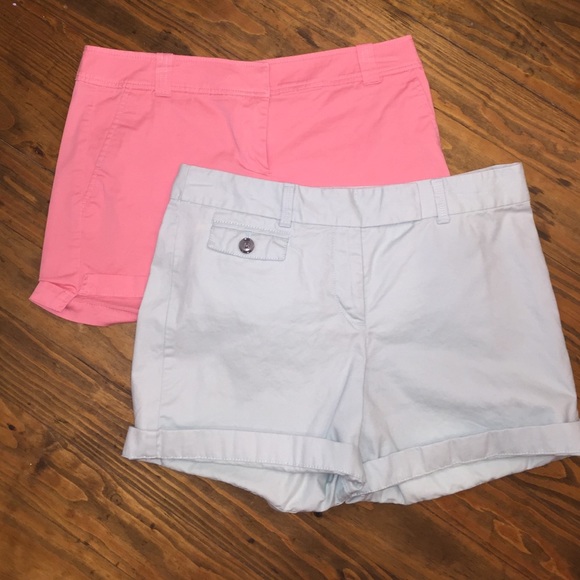 2 pairs of shorts