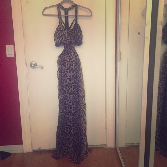 Long maxi leopard print dress