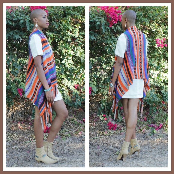 🆕 Multicolored Poncho - Picture 3 of 3