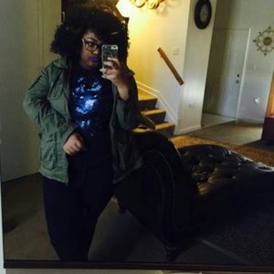 Meet your Posher, Andrina