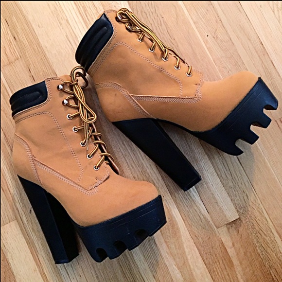 Wild Diva Shoes - ⭐️SALE⭐️Chunky Lug Booties