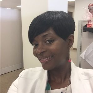 Meet your Posher, Angela