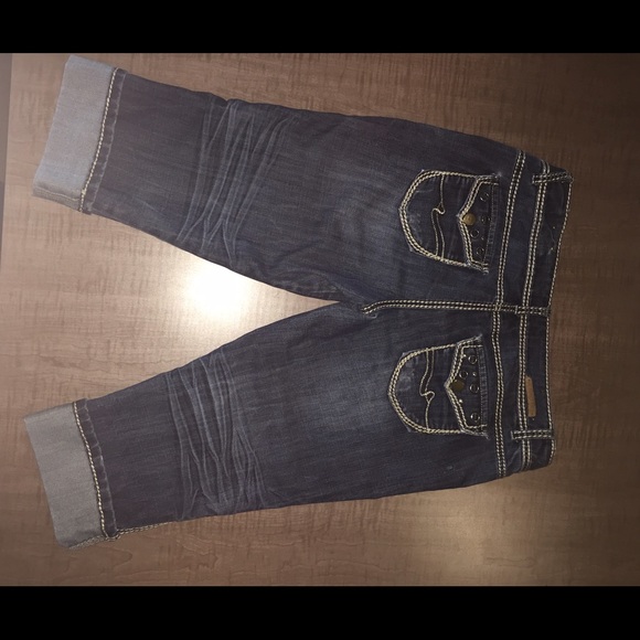 Capri Pants - Picture 2 of 3