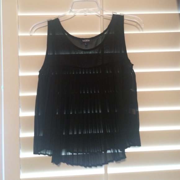 Pleated tank top
