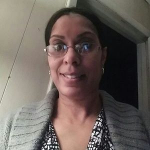 Meet your Posher, Clarissa