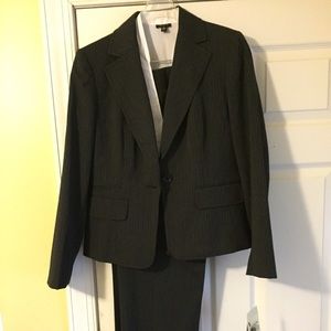 Nine West 3 piece Suite