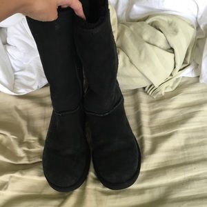 Size 9 Black Uggs