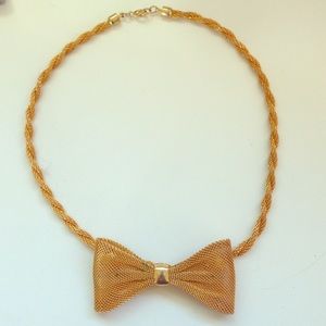 Vintage Bow Necklace!