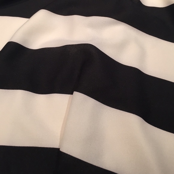 Blaque Label long flowy maxi skirt - Picture 3 of 3