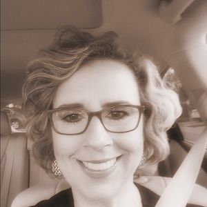 Meet your Posher, Teresa