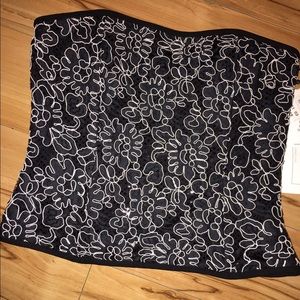 Scott McClintock Black/ White Bodice , 4 NWT