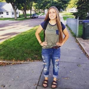 Meet your Posher, Carlie