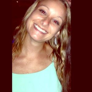 Meet your Posher, Mackenzie