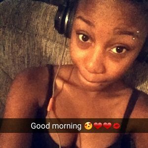 Meet your Posher, Tashae