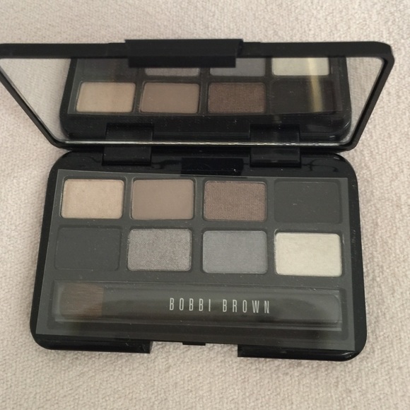 Bobbi Brown eyeshadow palette mini