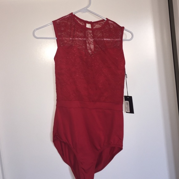 Never worn. Super just too small.