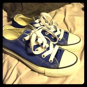 Blue Converse All Stars low top