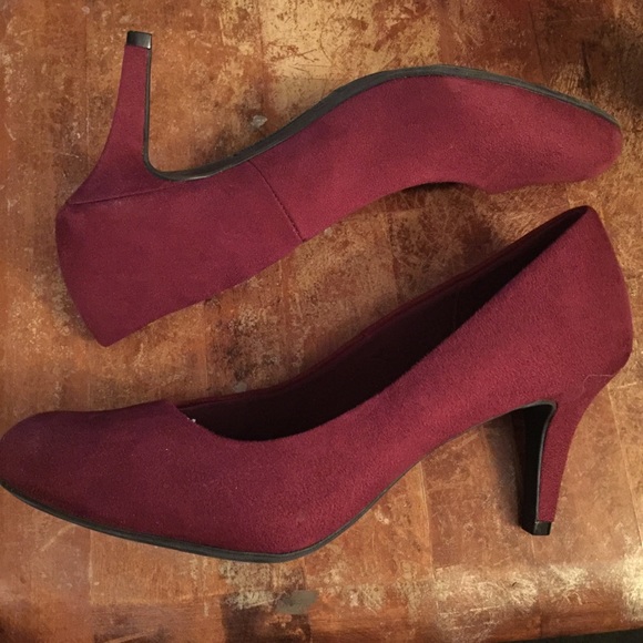 Maroon kitten heel by Comfort Plus Wide size 8