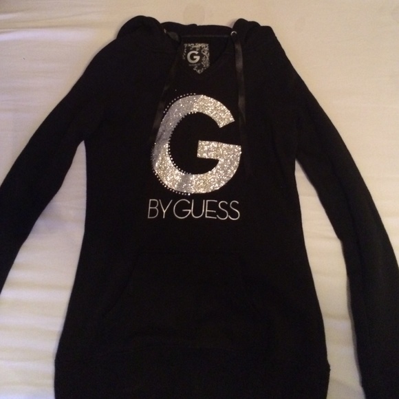 Black guess hoodie