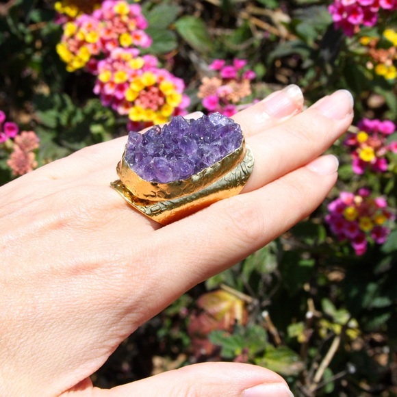 🎉HP🎉Amethyst Statement Ring. BRAND NEW! - Picture 2 of 2