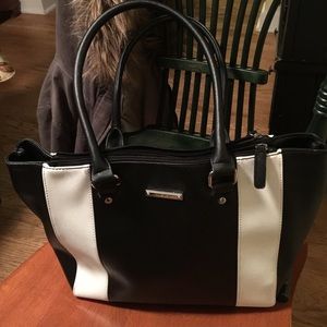 Nine West Tote
