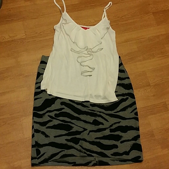 ❌sold 2pc bundle skirt and top