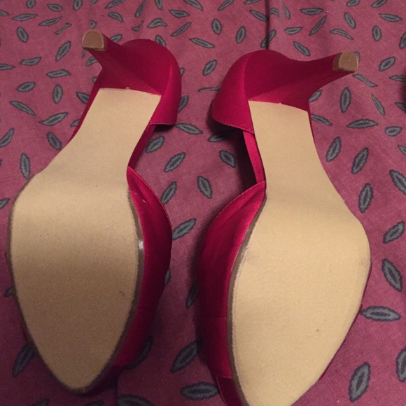 Red heels - Picture 4 of 4