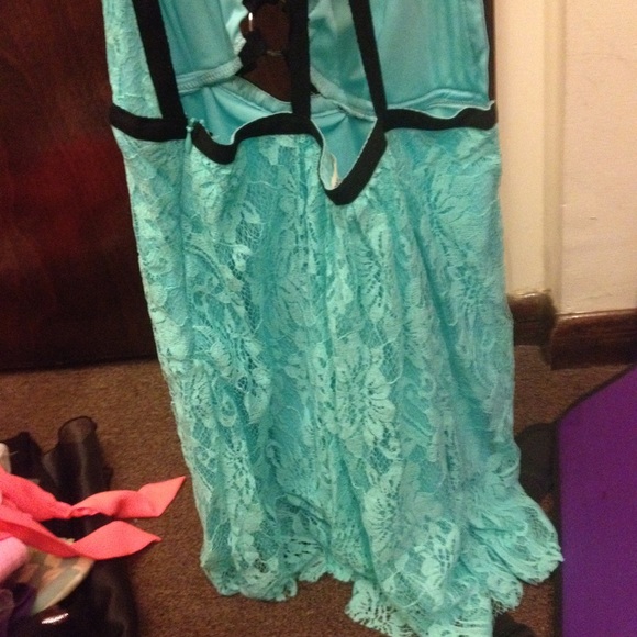 May & July Aqua Colored Top - Picture 3 of 4