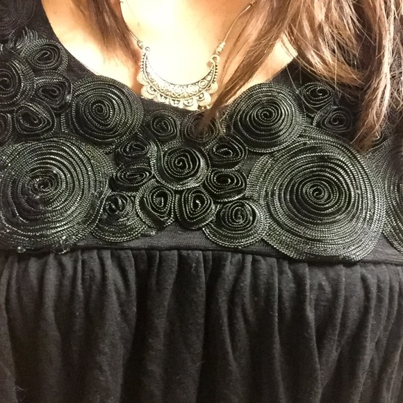 Super cute black top❤️❤️😍
