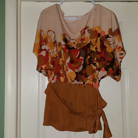 New York & Co flowy tunic top