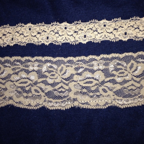 Lace Navy Tank Top - Picture 2 of 3