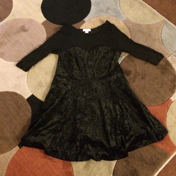 Cotton On Velvet Dress - Picture 1 of 4