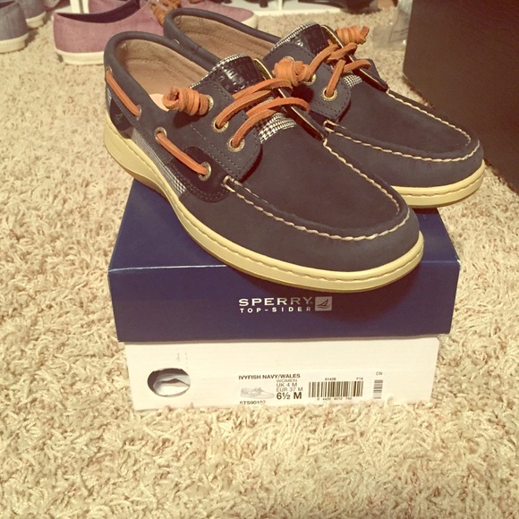 Women's sperrys