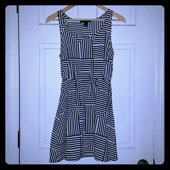 Black and white summer dress