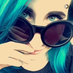 Meet your Posher, Carolanne