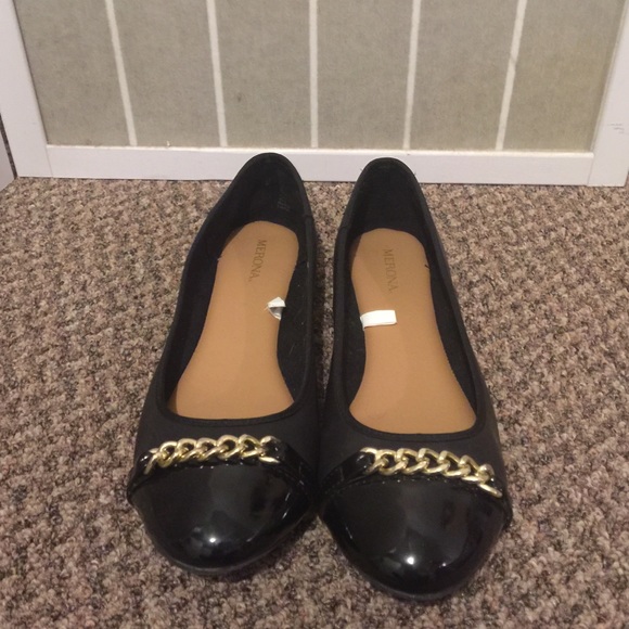 black flats with gold chain