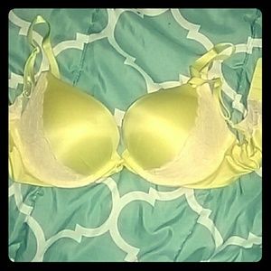 NEW VICTORIA'S SECRET silk&lace PLUNGE BRA!