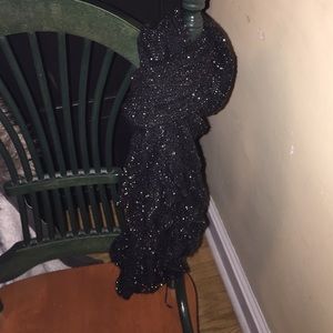 Black sparkly scarf:)