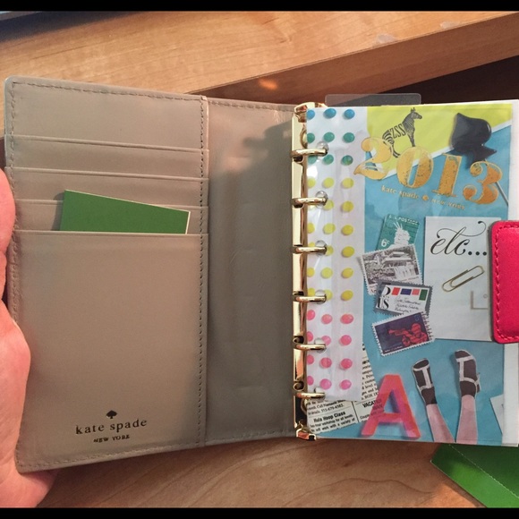 *SOLD* Kate Spade Tudor City Debra Pocket Planner - Picture 2 of 4